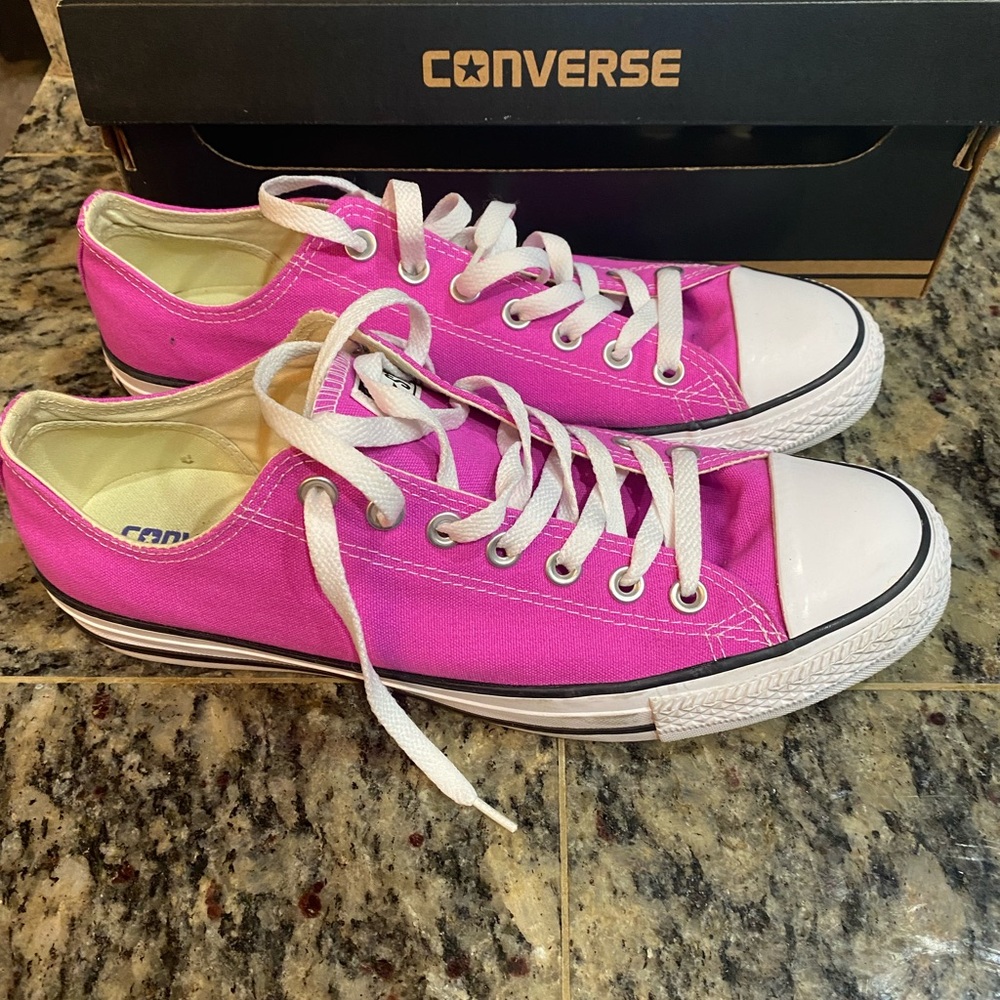 Converse size women size 12 hot pink